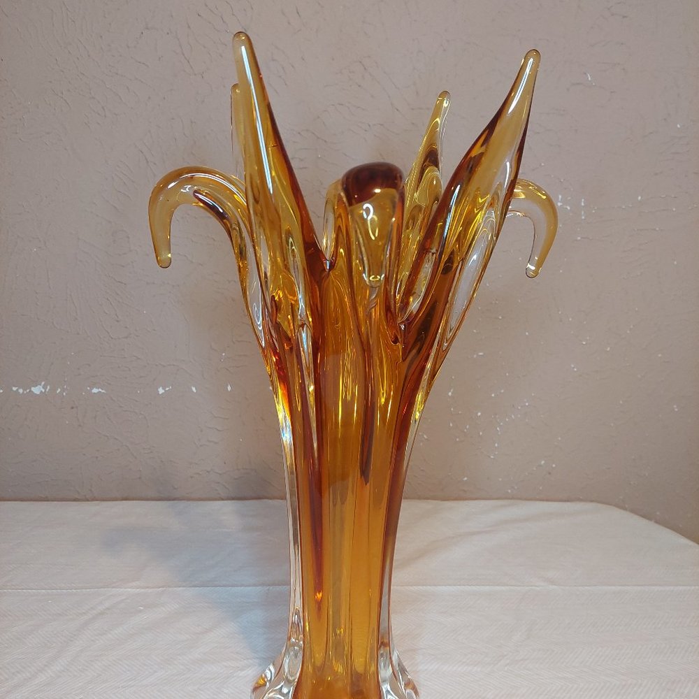 Beautiful Amber Murano Handkerchief Vase